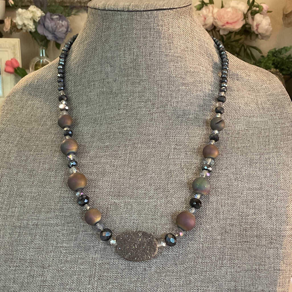 Stunning Deep Blue And Grey Faceted Beads With A Druzy Stone Focal Bead.